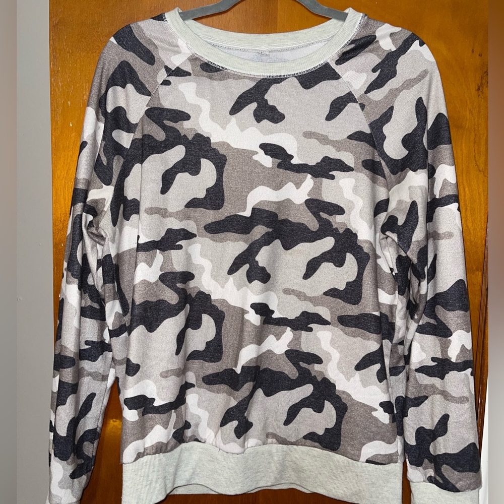 Camo sweatshirt